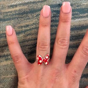 Size 7 Minnie bow ring